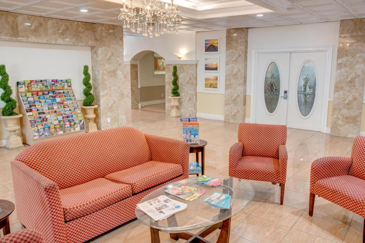 Days Inn By Wyndham St. Petersburg / Tampa Bay Area Pinellas Park Bagian luar foto